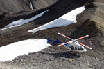 Bei der Expedition CASE 19 in der kanadischen Arktis brachten Helikopter die Wissenschaftlerinnen und Wissenschaftler ins Gelände.