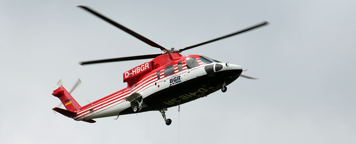 BGR-Hubschrauber beim Start